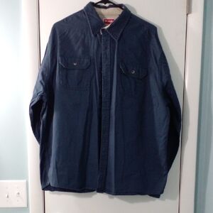 Wrangler Men's Dark Blue Button Down Shirt